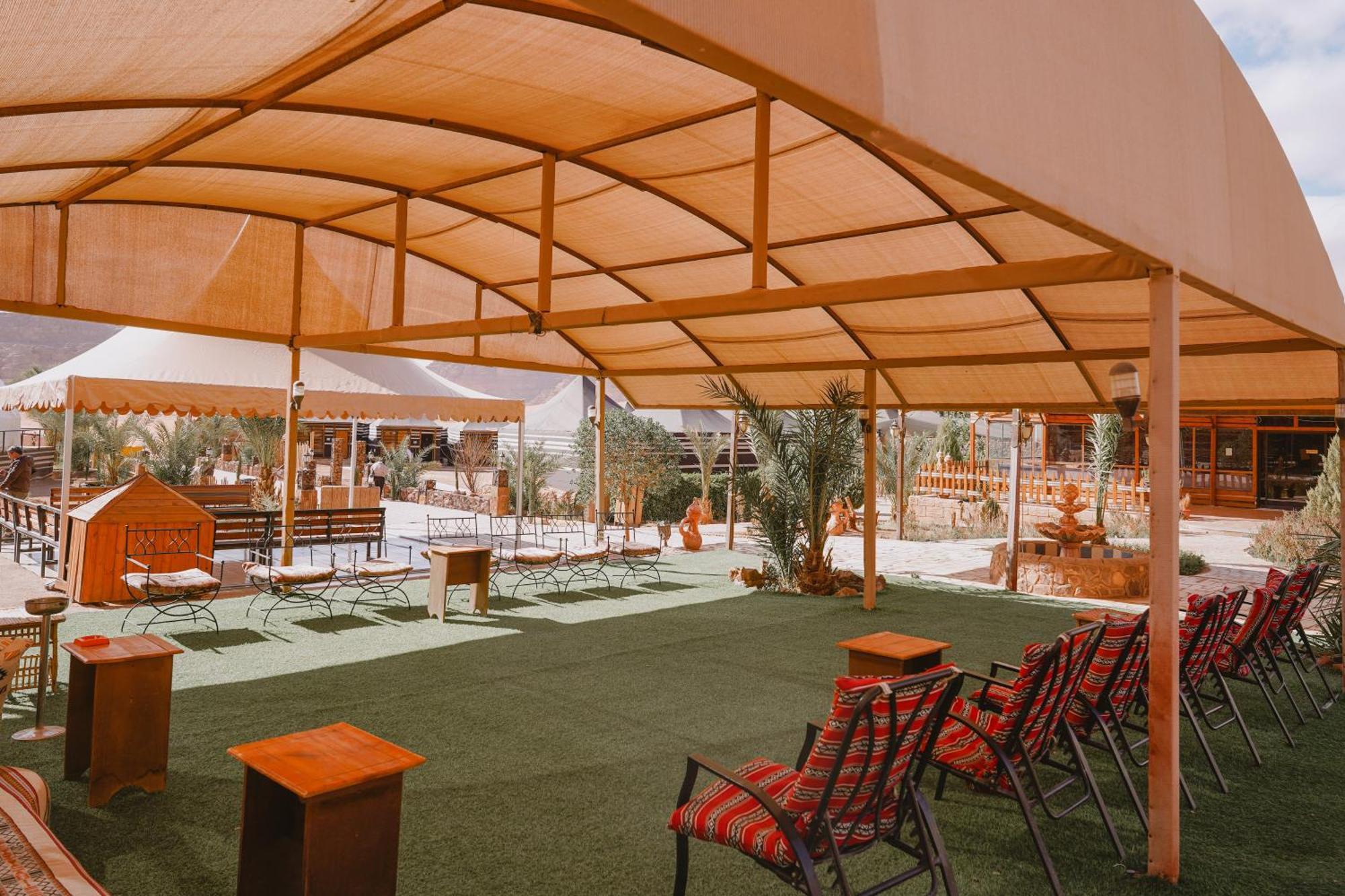 Готель Hasan Zawaideh Camp Ваді-Рам Екстер'єр фото